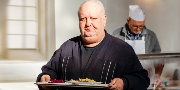 Vesperkirche Ravensburg: Gelebte Nächstenliebe. Gegen Armut und Einsamkeit.